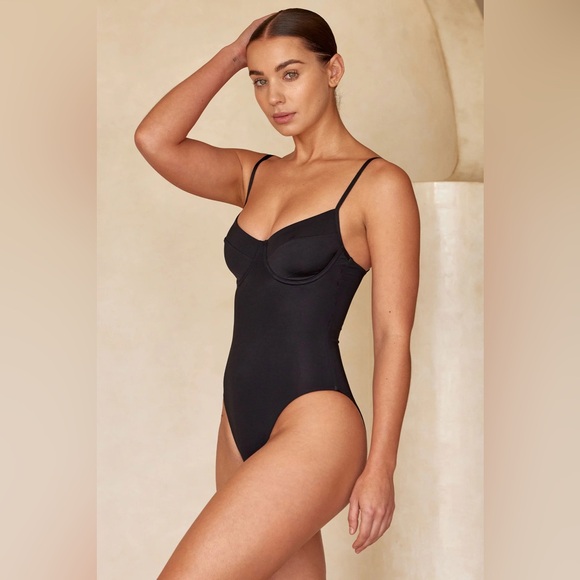 Monday SwimwearMAUI ONE PIECE - BLACK Size L